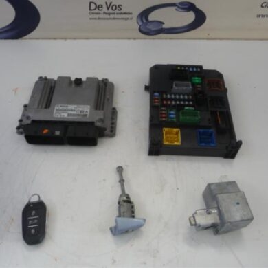 Citroen C4 Picasso  Computer Motormanagement BHZBH01 2015 1612809680