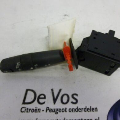 Peugeot 607 2.0 16V Steering column stalk 2001 625386