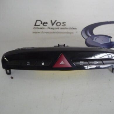 Peugeot 308 2.0 HDiF 16V GT Autom. Switch 2012 649020-98060424XT