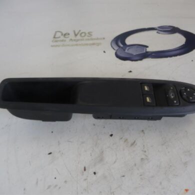 Citroen DS4  Combischakelaar ramen 2012 6490SQ