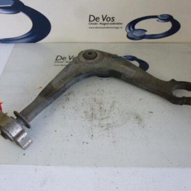 Peugeot 407  Front wishbone, right 2006 1610932280-3521J6