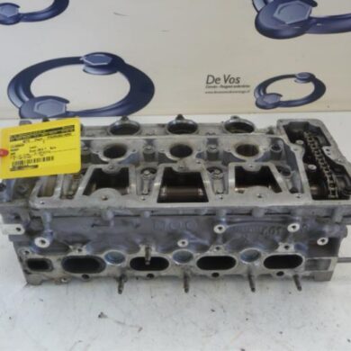 Peugeot 3008  Cylinder head RHCRH02 2013 0200HL