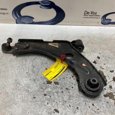 Peugeot 3008 1.6 16V HYbrid 225 Front wishbone, left 2019 9816865580-9846329580