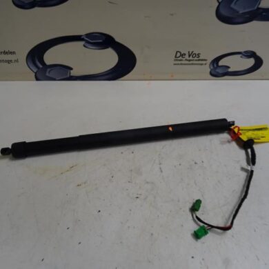 Peugeot 3008  Rear gas strut, right 2018 9809682180-9830769680