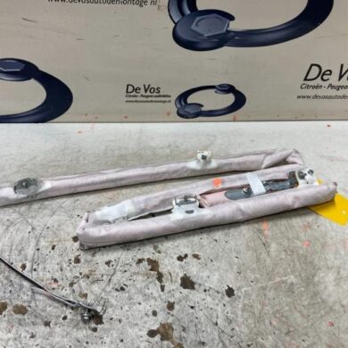 Citroen C3 Aircross 1.2 e-THP PureTech 130 Roof curtain airbag 2022 9821033680