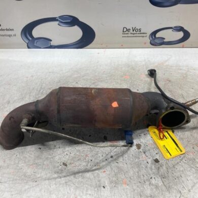 Peugeot 208  Catalytic converter 5FU 2014 1706Y4