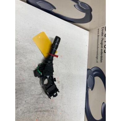 Peugeot 108 1.2 VTi 12V Combischakelaar Stuurkolom 2017 B00901680