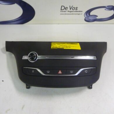 Peugeot 308 1.6 HDi Radio control panel 2014 96777660ZD