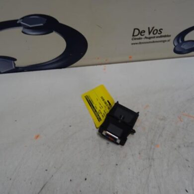 Citroen C3 Aircross 1.2 e-THP PureTech 110 Front camera 2018 1640246280