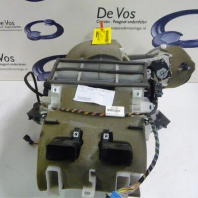 Peugeot 308  Kachelhuis 2009 6480E9