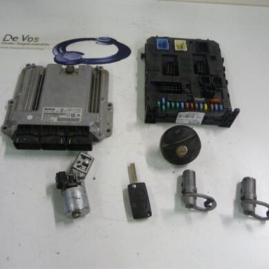 Peugeot 807  Engine management computer 4HT4H01 2009 1943GE-1943GF