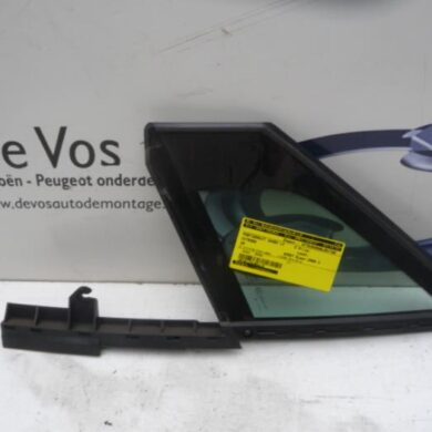 Citroen C5  Quarter light, front left 2009 9201L5