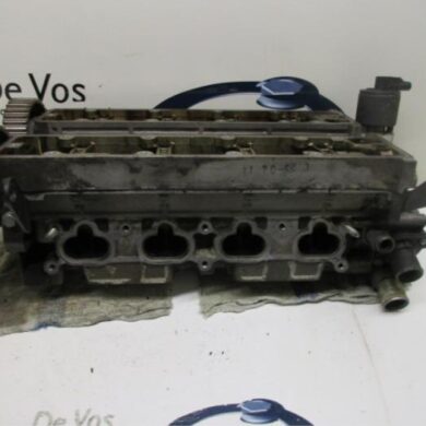 Peugeot 206  Cylinder head RFR 2000 0200Y2