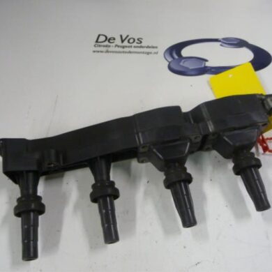 Citroen Xsara 1.6i 16V Bobine NFU 2004 597099