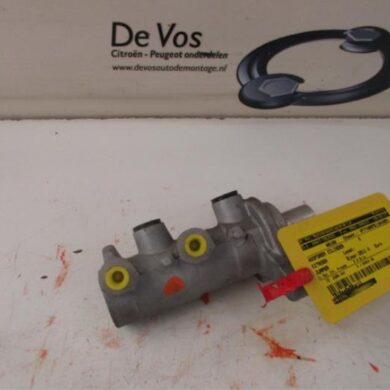 Citroen Jumper 2.2 HDi 100 Master cylinder 4HV 2011 6401T6