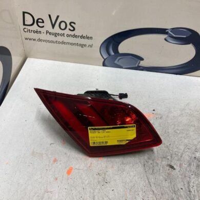 Peugeot 308 1.2 12V e-THP PureTech 130 Taillight, left 2020 9677818380