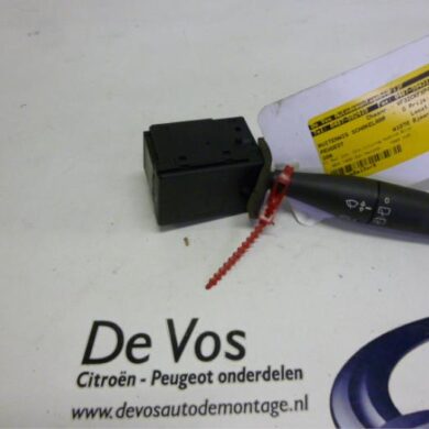 Peugeot 206 1.4 XR,XS,XT,Gentry Ruitenwis Schakelaar 2000 6239G6