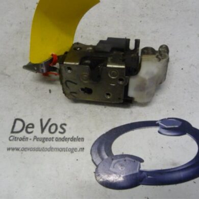 Citroen Jumper 2.0 HDi Door lock mechanism 4-door, front left 2002 9135N9