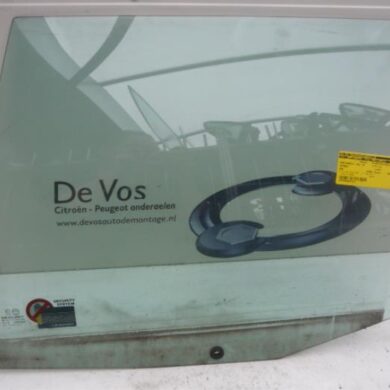 Peugeot 405  Portierruit 4Deurs links-achter 1993 920364