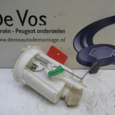Peugeot 306  Electric fuel pump KFW 2001 152595