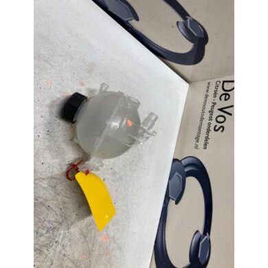 DS Automobiles DS7 Crossback  Expansion vessel 2019 9678125880