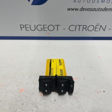 Citroen C3 1.2 Vti 12V PureTech Multi-functional window switch 2018 98148907ZD