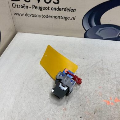 Peugeot 508 1.6 16V THP 165 Handrem schakelaar 5GY 2020 98105935VV