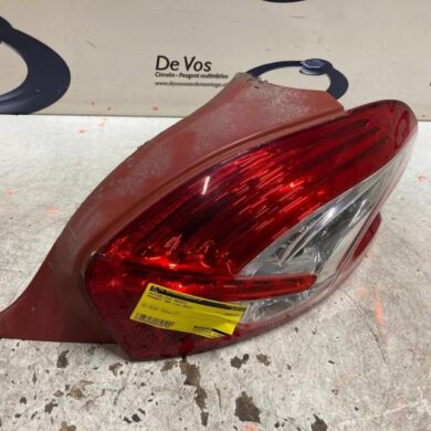 Peugeot 208 1.4 16V Achterlicht rechts 2013 9672628380