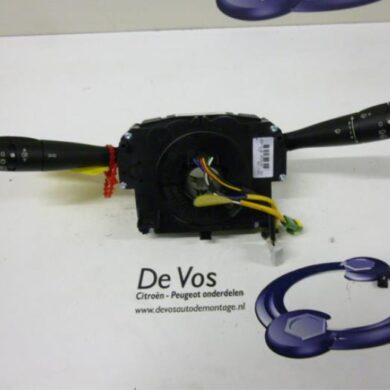 Peugeot 207  Steering column stalk 2009 624248