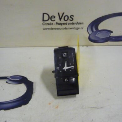 Citroen DS5 2.0 165 HYbrid4 16V Clock 2013 9674252180