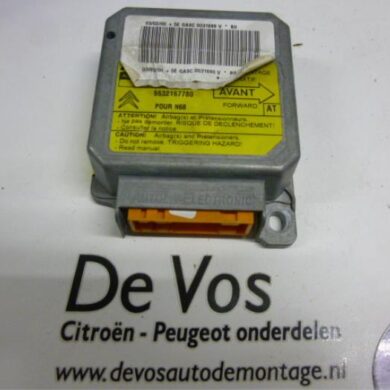 Citroen Picasso 1.6 Airbag Module 2000 8216A2-8216G8
