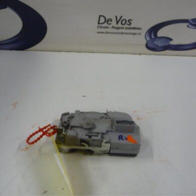 Citroen C5  Front door lock mechanism 4-door, right 2008 9136J9