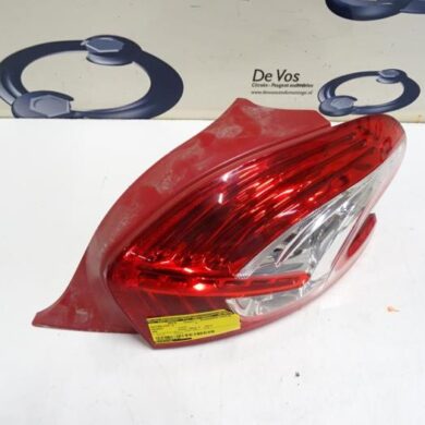 Peugeot 208  Achterlicht rechts 2014 9672628380