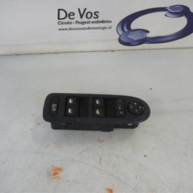 Citroen C5  Multi-functional window switch 2011 6490NR
