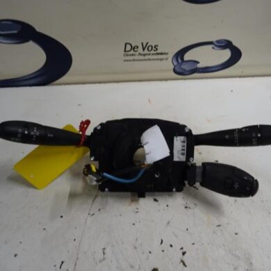 Peugeot 207  Kombischalter Lenksäule 2012 6242YP