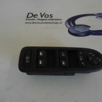Peugeot 308 1.6 HDi 16V FAP Multi-functional window switch 2010 649026