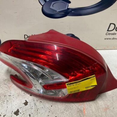 Peugeot 208 1.2 Vti 12V PureTech 82 Rücklicht links 2014 9672628280
