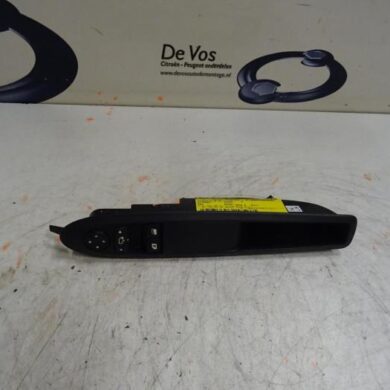 Citroen DS3 1.4 HDi Multi-functional window switch 2012 6490FG-98127152XT