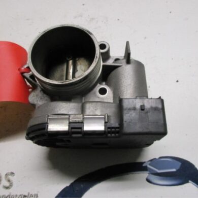 Peugeot 307 1.6 16V Gasklephuis NFU 2001 1635Q9