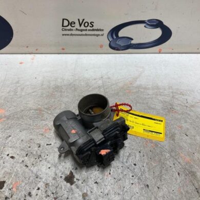 Peugeot 207 1.4 16V Throttle body KFU 2007 1635W2