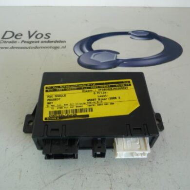 Peugeot 607 2.7 HDi V6 24V PDC Module 2006 6590E8-6590T7