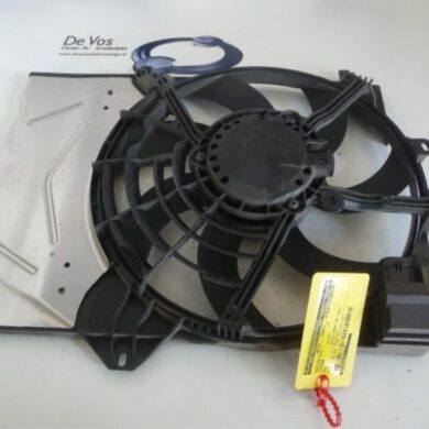 Citroen DS3  Cooling fan housing 2015 9801666680