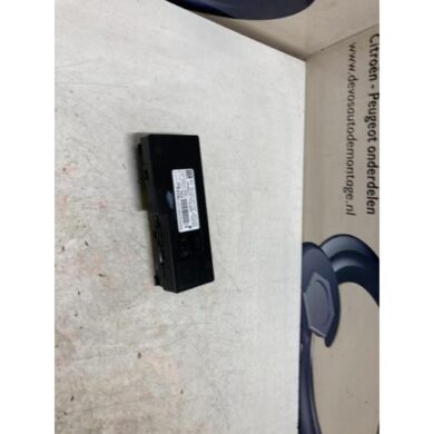 DS Automobiles DS7 Crossback  Phone interface 2019 9833976180