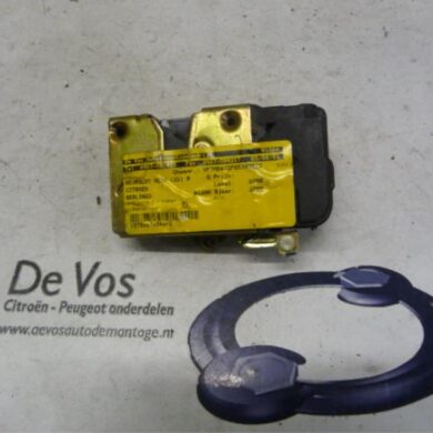 Citroen Berlingo  Deurslot Mechaniek 2Deurs rechts 2000 9136P7
