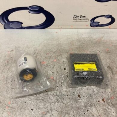 Peugeot 3008 1.6 16V HYbrid 225 Banden reparatieset 2021 9816284780-9816284880