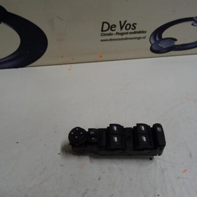 Peugeot 3008  Multi-functional window switch 2018 98248411ZD