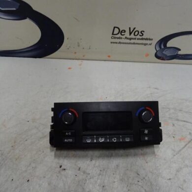 Peugeot 207  Heater control panel 2009 6452R4