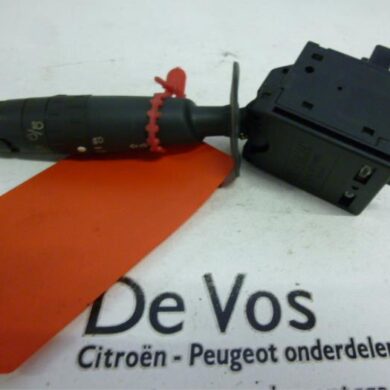 Peugeot 607 2.2 16V Steering column stalk 2001 625386