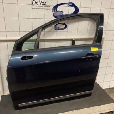 Citroen C5 1.6 16V THP 155 Door 4-door, front left 2010 9002Y8