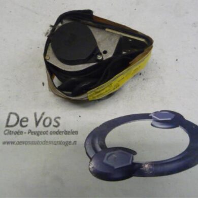 Peugeot 309 1.6 Front seatbelt, left 1990 8971VA